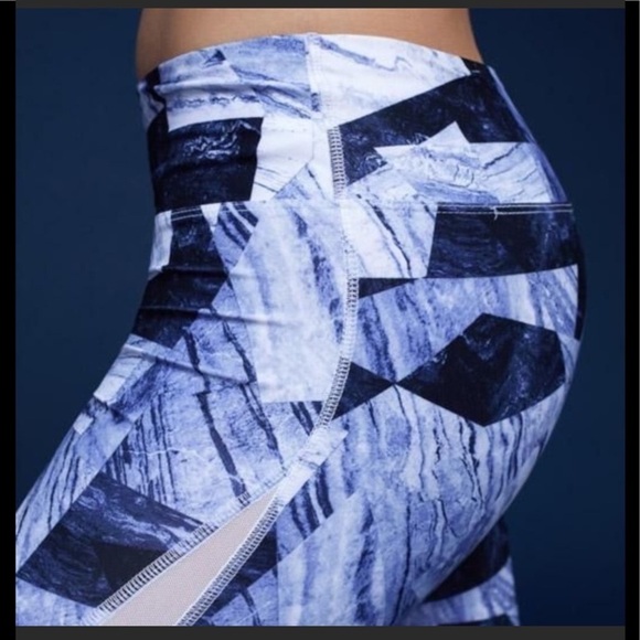 Marika Rock Geometric Print Capri Legging XL - Picture 1 of 8